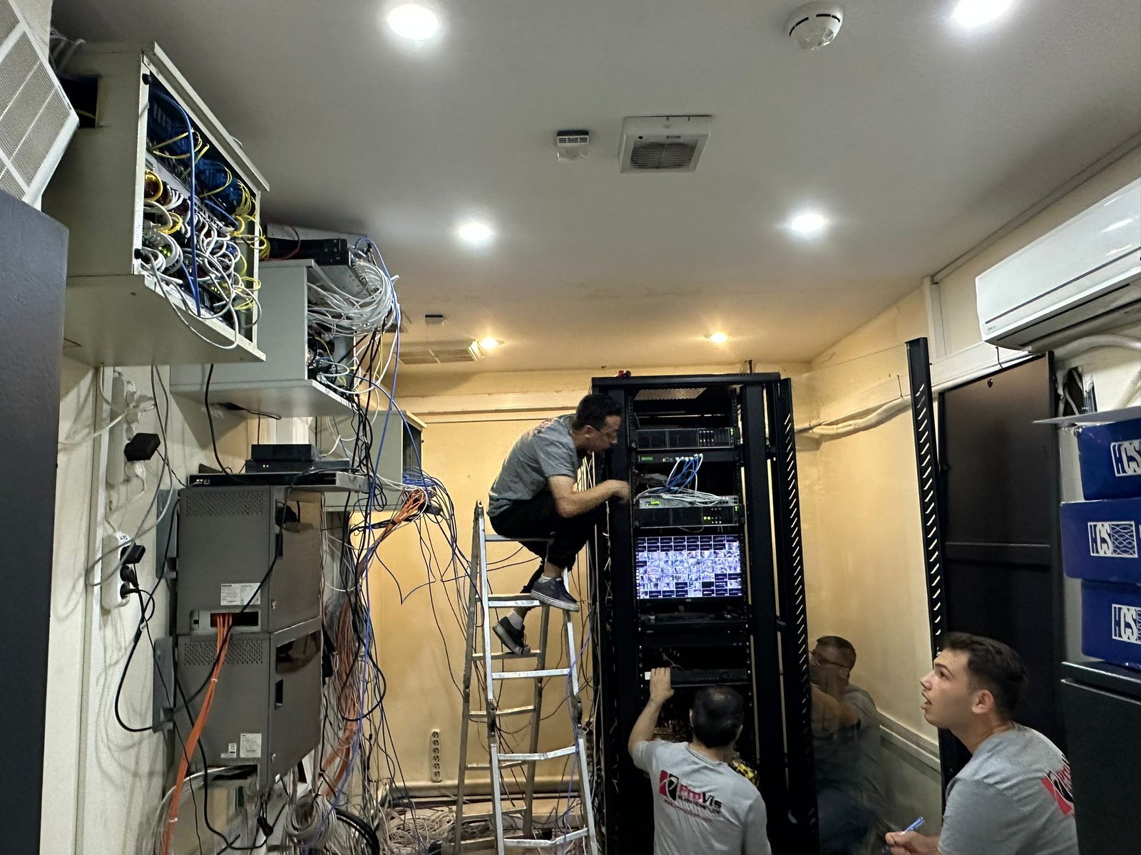 Provis sistem odası kabinet düzenleme çalışması